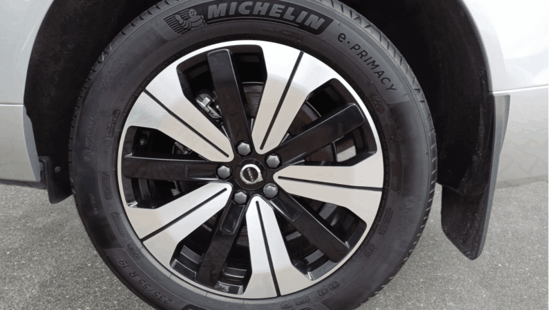 
								Volvo XC60 B5 AWD 264 KM | Ultra Dark | Aurora Silver | Polestar & Masaż | Demo pełne									