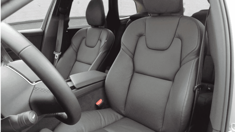 
								Volvo XC60 B5 AWD 264 KM | Ultra Dark | Aurora Silver | Polestar & Masaż | Demo pełne									