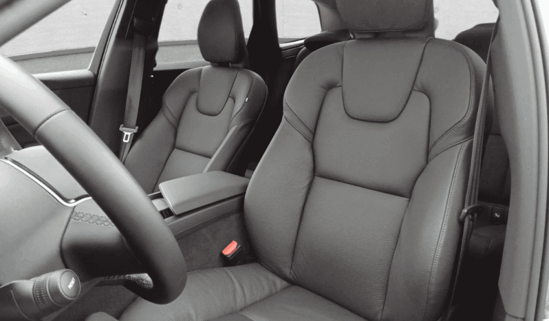 
								Volvo XC60 B5 AWD 264 KM | Ultra Dark | Aurora Silver | Polestar & Masaż | Demo pełne									