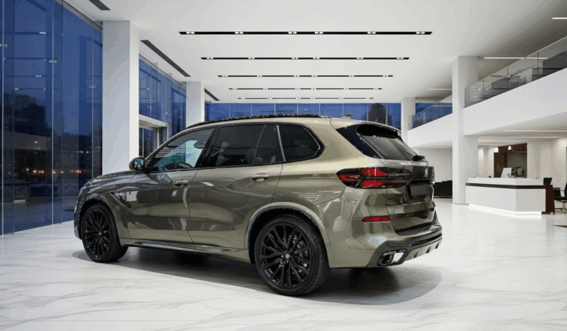 
								BMW X5 xDrive30d M Sport Pro 298 KM – Brązowy Manhattan i Wnętrze Carbon Fibre pełne									