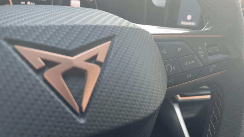 
								CUPRA Leon 1.5 eTSI 150 KM DSG pełne									