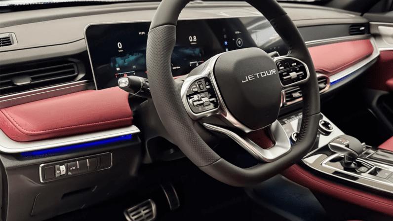 
								JETOUR X70 PLUS | 1.5T 156 KM | SUV 7-osobowy | FWD | 6DCT pełne									