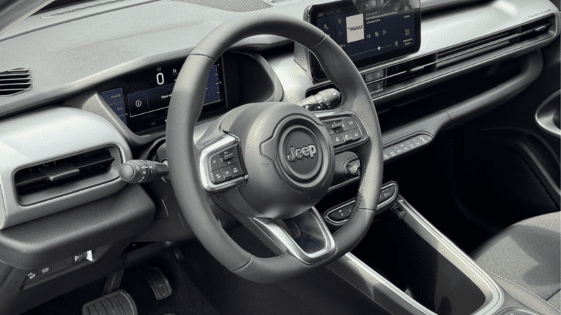 
								JEEP AVENGER E-HYBRID SUMMIT | MHEV 1.2 T3 110 KM | FWD |  Automat pełne									