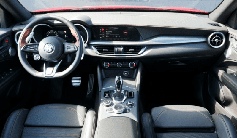 
								Alfa Romeo STELVIO INTENSA 2.0 GME 280 KM AWD AT8 pełne									