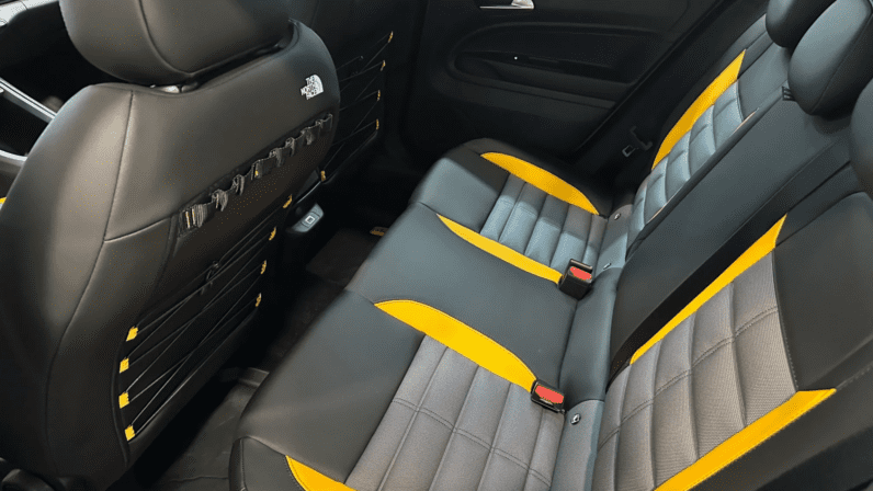 
								JEEP AVENGER 4XE HYBRID THE NORTH FACE | 1.2 T3 145 KM | Napęd 4xe | Automat pełne									